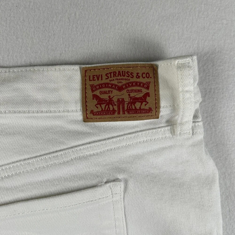 Levi's Bermuda Shorts Womens 34 White Denim Stretch Mid Length Casual Summer
